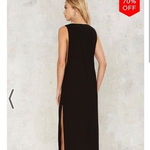 Looking for this dress in a medium. Thank you.